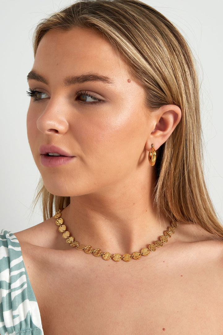 round vintage necklace