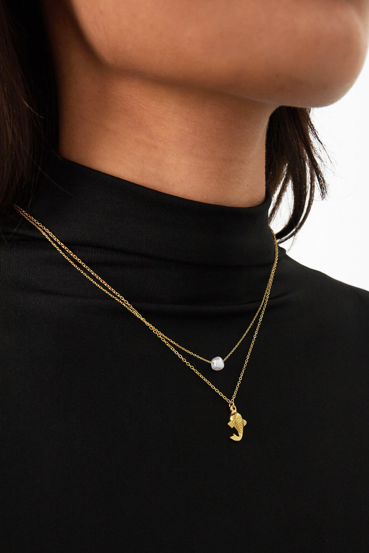 Fish and pearl Necklace