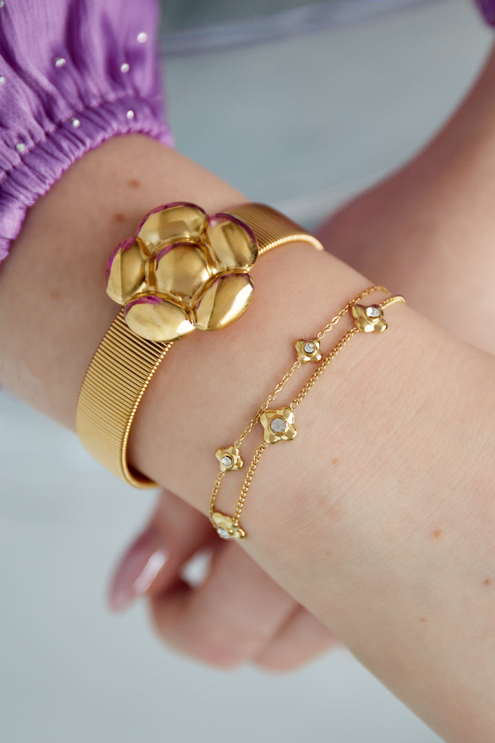 flowery bracelet