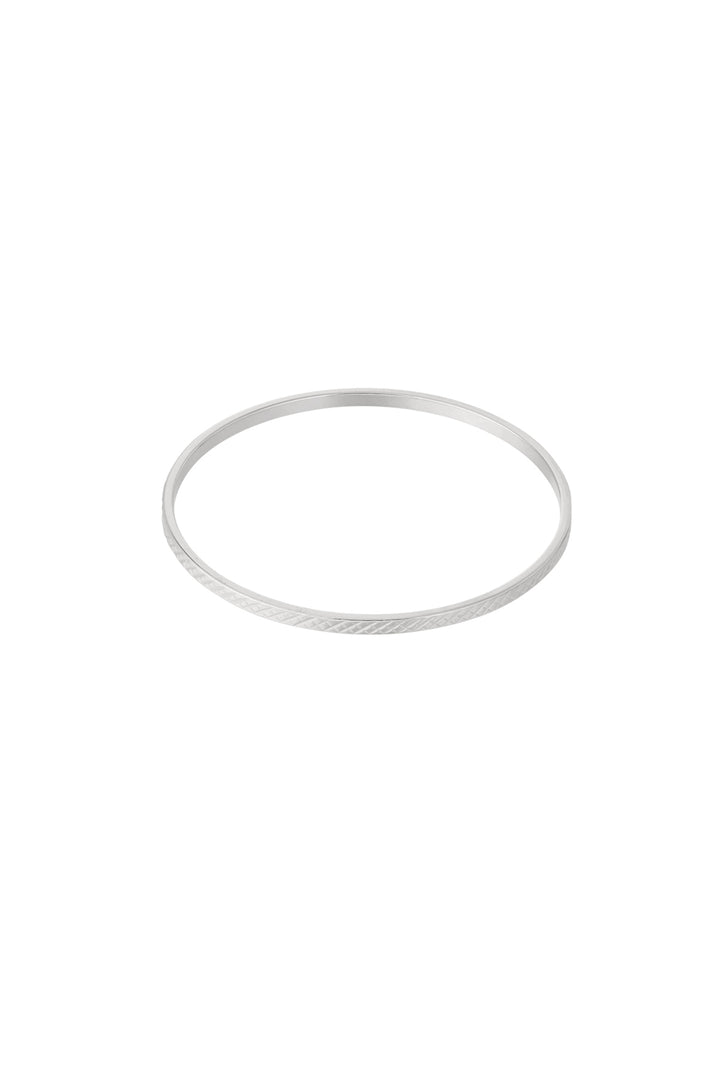 Simple checkerd bangle