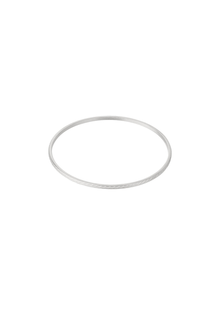 Sleek shine bangle